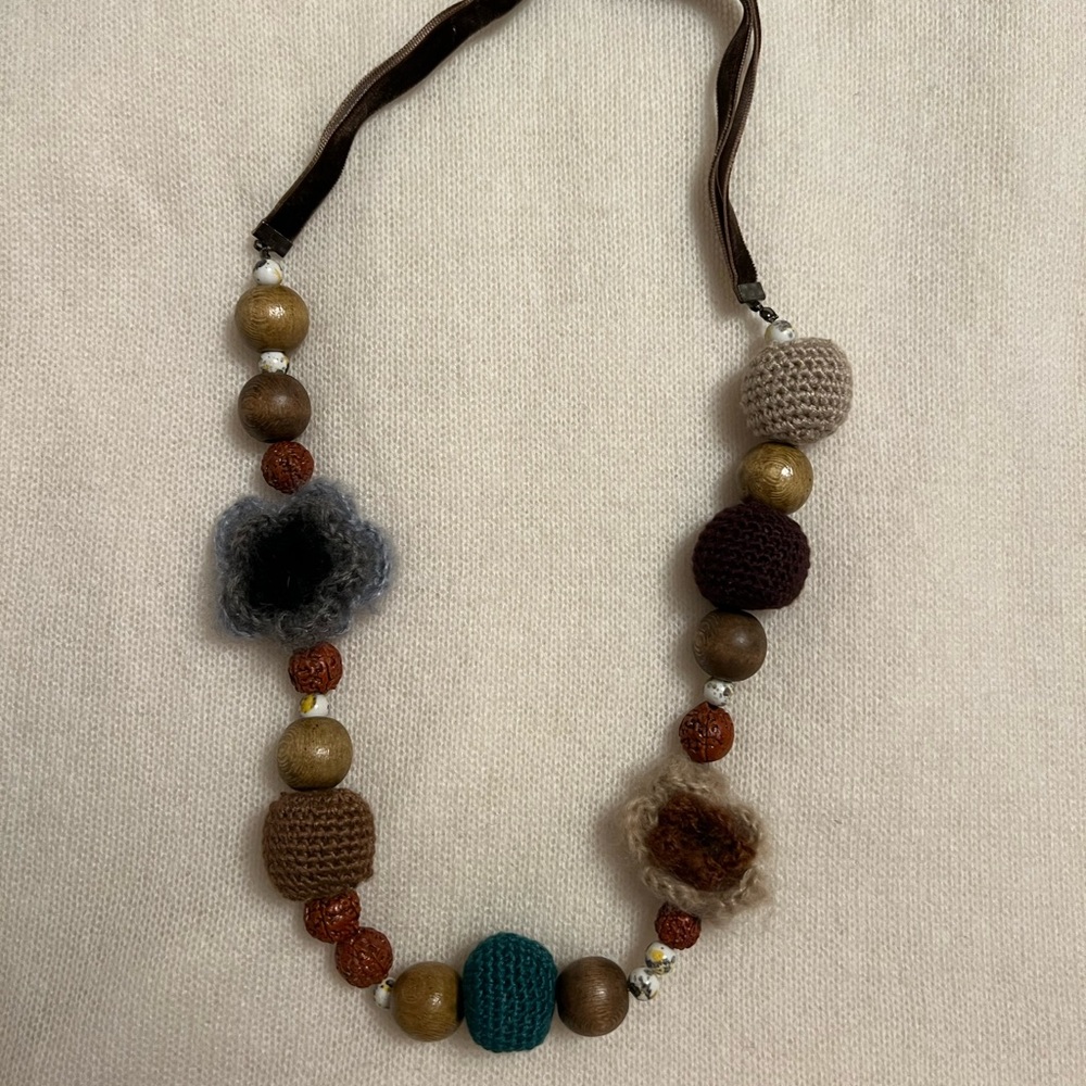 wool and velvet necklace